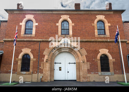 Adelaide, Australia del Sud - Agosto 14, 2016: georgiani originali in stile palladiano amministrazione edificio della vecchia storica prigione di Adelaide, Adelaid Foto Stock