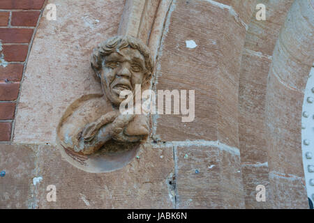 Adelaide, Australia del Sud - Agosto 14, 2016: Una delle sculture sulla parte anteriore ingresso della vecchia storica prigione di Adelaide Foto Stock