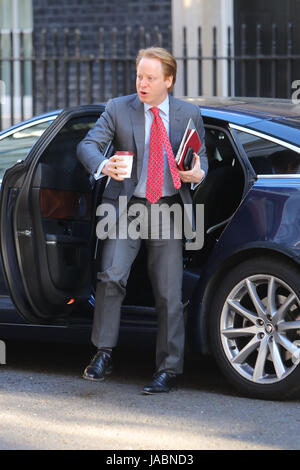 Ben Gummer, Ministro per l'Ufficio di Gabinetto e Pmo generale, arrivando settimanale per la riunione di gabinetto al 10 di Downing Street a Whitehall, Londra. Dotato di: Ben Gummer dove: Londra, Regno Unito quando: 25 Apr 2017 Credit: WENN.com Foto Stock