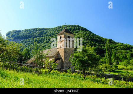 Francia, Giura, Baume les Messieurs, etichettati Les Plus Beaux Villages de France (i più bei villaggi di Francia), Saint Jean Baptiste chiesa Foto Stock