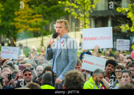 Birmingham REGNO UNITO martedì 6 giugno 2014. Attore comico e Steve Coogan risolve un rally a sostegno del partito laburista. Credito: Pietro Lopeman/Alamy Live News Foto Stock