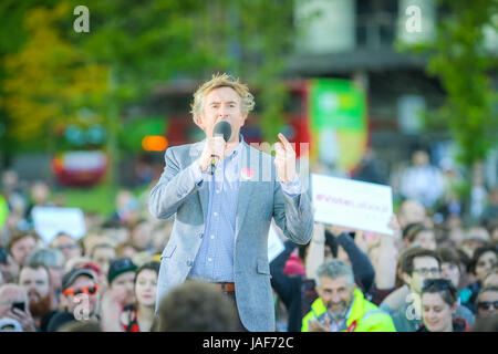 Birmingham REGNO UNITO martedì 6 giugno 2014. Attore comico e Steve Coogan risolve un rally a sostegno del partito laburista. Credito: Pietro Lopeman/Alamy Live News Foto Stock