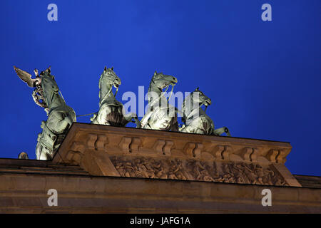 Quadriga auf dem Brandenburger Tor, Berlino Foto Stock