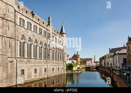 Il Geraard de Duivelsteen (Geeraard il diavolo castello), una gotica del XIII secolo edificio nel centro della città - a Gand, Fiandre, in Belgio Foto Stock