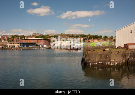 Victoria Dock ingresso, Riverside. Situato sulla sponda nord del Firth of Tay Dundee è la quarta più grande città della Scozia. Foto Stock