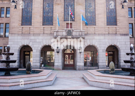 Dundee City Chambers, dove il consiglio comunale. Situato sulla sponda nord del Firth of Tay Dundee è la quarta più grande città della Scozia. Foto Stock