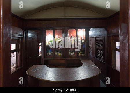 Vecchio Carro da pranzo, scena del Museo Ferroviario (Museo Ferroviario) di Asuncion, ex stazione ferroviaria, Paraguay. Foto Stock