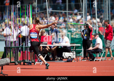 Katharina MOLITOR competere nel lancio del giavellotto al 2016 Diamond League, Alexander Stadium, Birmingham, Regno Unito, 6 giugno 2016. Foto Stock