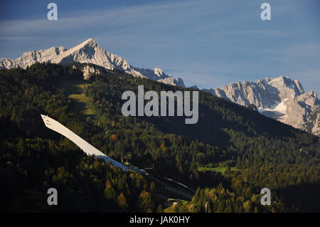 La germania,la Baviera,Garmisch-Partenkirchen,Olympia Skisprungschanze,gamma Wetterstein,l'estate, Foto Stock