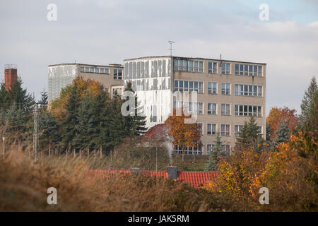 Harz Straßberg Herbst impressione Blick zur alten Schule Foto Stock
