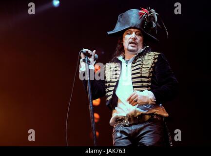 Adam Ant aka Stuart Goddard effettuando al Isle Of Wight Festival il 11 giugno 2016, Newport IOW Foto Stock