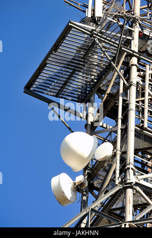 Le antenne sulla vetta del Monte Aigoual Foto Stock