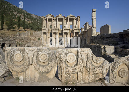 Turchia,Ephesos,libreria Celsius,rovine,dettaglio,l'Anatolia,Selcuk,luogo di interesse,cultura, rovina sito,rimane,antica,storicamente,storia,l'architettura,l'architettura,Roman,destinazione,turismo,all'esterno,deserta, Foto Stock