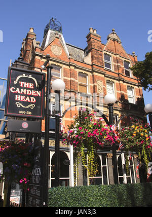 Il Camden Head Pub Islington Londra Foto Stock