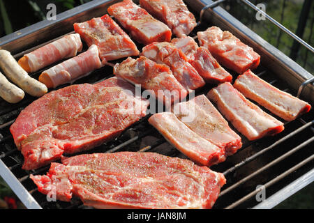 Verschiedene Sorten Fleisch vom Grill Foto Stock