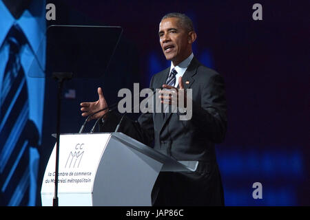 Ex Presidente degli Stati Uniti Barack Obama parlando ai membri del consiglio di amministrazione del commercio di Montreal Foto Stock