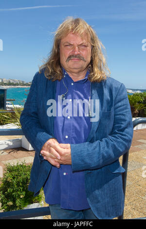 Cannes, Francia - 07 Giugno 2017: uomo anime gemelle Doki Concert Tour onorato al MIDEM, Leslie Mandoki | Utilizzo di tutto il mondo Foto Stock