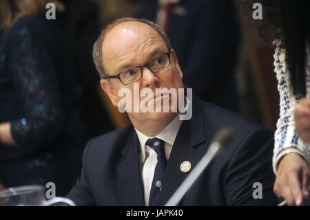 New York, Stati Uniti d'America. Il 6 giugno, 2017. Fürst Alberto II. von Monaco bei der mondo oceano Conferenza ONU di im-Hauptquartier. New York, 06.06.2017 | Verwendung weltweit/picture alliance Credit: dpa/Alamy Live News Foto Stock