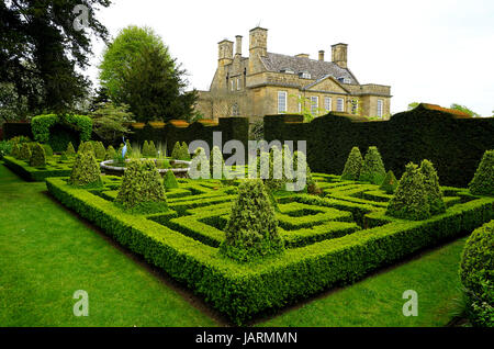 Knot Garden a Bourton House Gardens Foto Stock