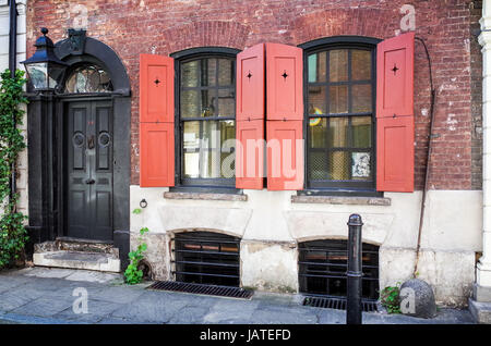 Dennis taglia House, una conservata casa Huguenot a 18 Folgate Street nella zona est di Londra, dove le famiglie di tessitori di seta ha vissuto dal 1724 Foto Stock