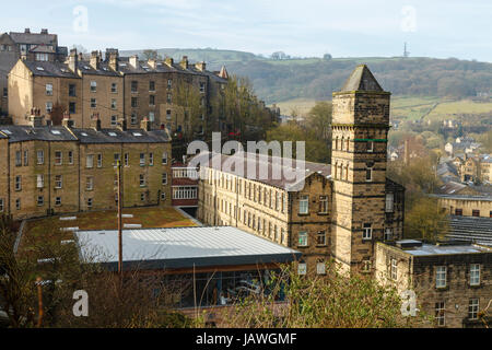 Nutclough Mill, In Hebden Bridge, ex casa di th co-operativa società Fustian, ora sede della Calrec, Hebden Bridge, England, Regno Unito Foto Stock