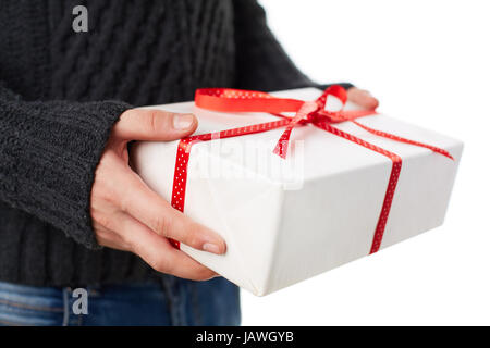 Immagine di giftbox detenute da maschio Foto Stock