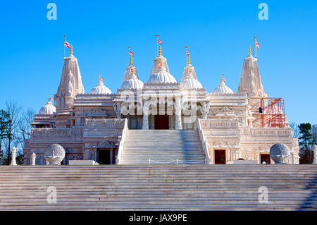 I religiosi del luogo di culto, BAPS Sanstha Swaminarayan Hindu Mandir tempio in marmo in Lilburn, Atlanta. Foto Stock