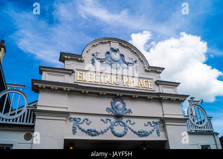 Palazzo elettrico cinema, da Harold Ridley Hooper, 1911, più antico appositamente costruito il cinema nel Regno Unito, Harwich Essex Inghilterra Foto Stock