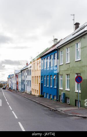 Case colorate, Reykjavik, Islanda Foto Stock