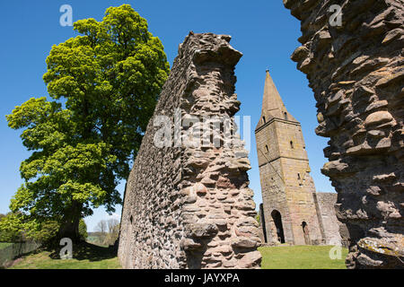 Abbazia Restenneth vicino a Forfar, Angus, Scozia. Si ritiene che sia stato fondato da Nechtan, re del Picts circa ANNUNCIO 715. Foto Stock