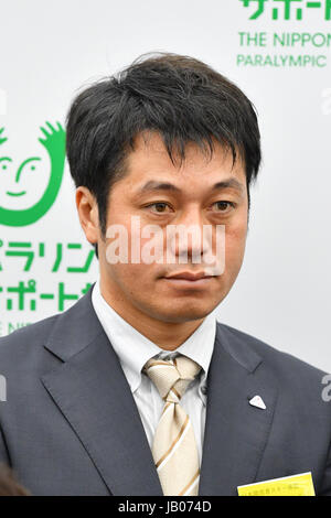 Tokyo, Giappone. 8 Giugno, 2017. Kenichi Niboshi snowboard : Giappone Para-ski Federation assiste ad una conferenza stampa a Tokyo in Giappone . Credito: AFLO/Alamy Live News Foto Stock