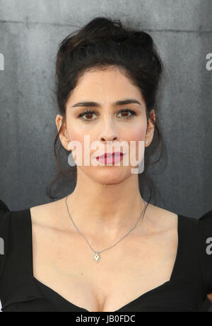 Hollywood, CA. 8 Giugno, 2017. Sarah Silverman presso l'American Film Institute Gala in onore di Diane Keaton con il quarantacinquesimo AFI Life Achievement Award al Dolby Theatre in Hollywood, la California il 8 giugno 2017. Credito: Faye Sadou/media/punzone Alamy Live News Foto Stock