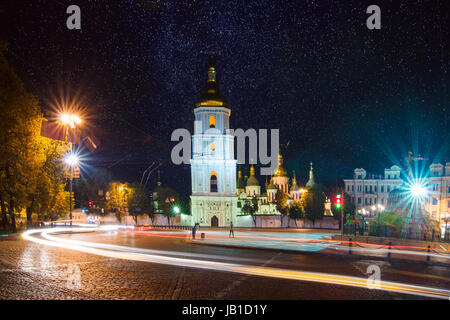 Sofia piazza di sera Foto Stock