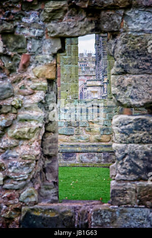 Pareti di pietra di un castello del XV secolo Foto Stock