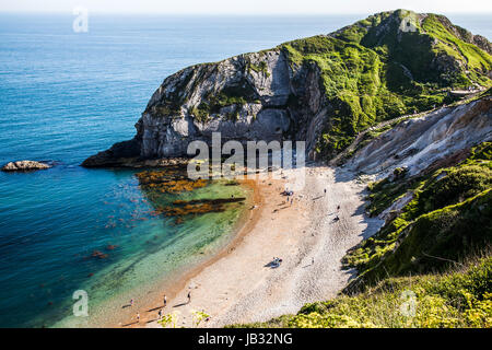 Bellissima spiaggia nascosta su Jurassic Coast di Dorset, Regno Unito - Britiish estate destinazione di vacanza Foto Stock