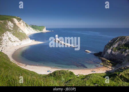 Bellissima spiaggia nascosta su Jurassic Coast di Dorset, Regno Unito - Britiish estate destinazione di vacanza Foto Stock