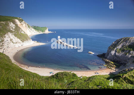 Bellissima spiaggia nascosta su Jurassic Coast di Dorset, Regno Unito - Britiish estate destinazione di vacanza Foto Stock