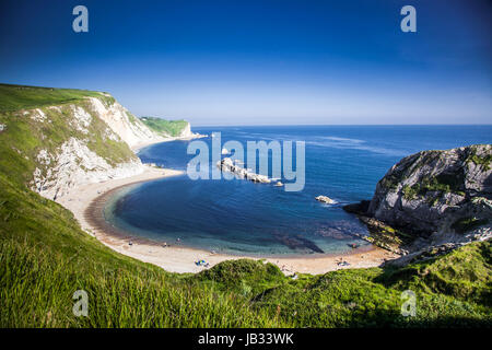 Bellissima spiaggia nascosta su Jurassic Coast di Dorset, Regno Unito - Britiish estate destinazione di vacanza Foto Stock