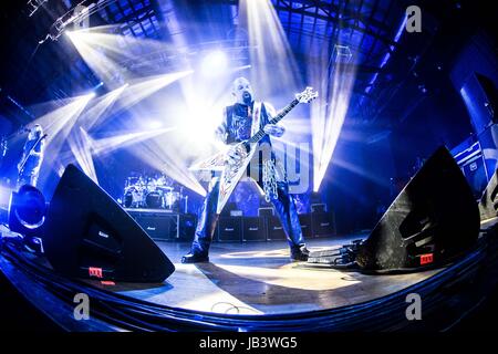 Milano, Italia. Il giorno 08 Giugno, 2017. American thrash metal band cacciatrice suona dal vivo. Credito: Mairo Cinquetti/Pacific Press/Alamy Live News Foto Stock