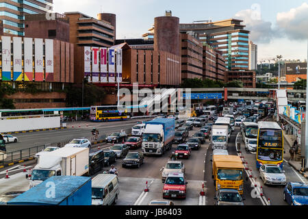 Traffico durante i pendolari a Hong Kong Foto Stock