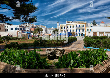 Moulay El Hassan square nella medina di Essaouira, sito patrimonio mondiale dell'UNESCO, Marocco, Africa Foto Stock