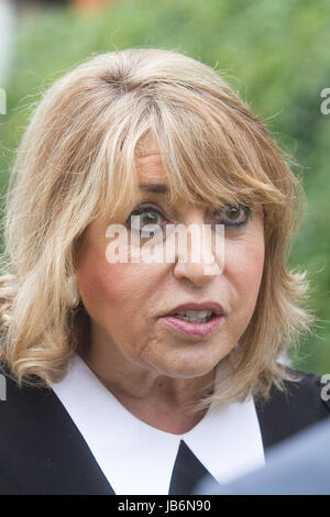 Londra, Regno Unito. Il 9 giugno, 2017. Eve Pollard ex redattore del giornale specchio dà la sua reazione alla media sulle elezioni generali britanniche risultati Credito: amer ghazzal/Alamy Live News Foto Stock