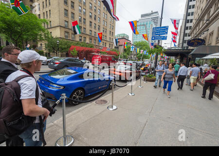 Montreal, Canada - 9 Giugno 2017: Sherbrooke Street su F1 Grand Prix Weekend Credito: Marc Bruxelle/Alamy Live News Foto Stock