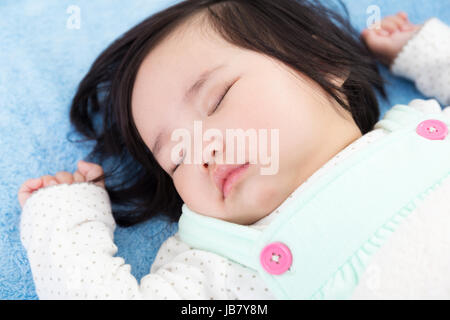 Bambino che dorme Foto Stock