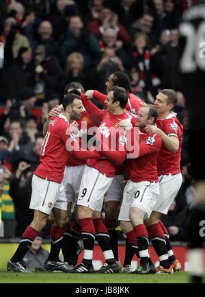 Regno ventole celebrare DIMITAR MANCHESTER UNITED V BIRMINGHAM OLD TRAFFORD Manchester Inghilterra 22 Gennaio 2011 Foto Stock