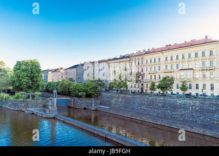 Vista panoramica di Praga e sul fiume Moldava, preso dal ponte Legii. Repubblica ceca Foto Stock