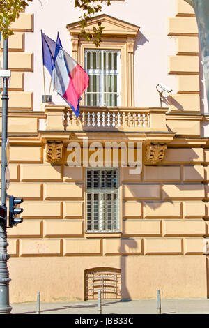 Ambasciata con le telecamere di sicurezza e windows, Ambasciata francese, Zagabria Foto Stock