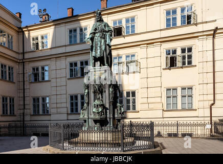 Foto della storica statua di Karel IV, Carlo IV imperatore del Sacro Romano Impero Foto Stock