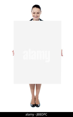 Business lady promozione grande vuoto banner isolato su bianco Foto Stock