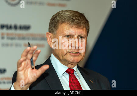 Poznan, Polonia, Leszek Balcerowicz, professore di economia e politica liberale Foto Stock